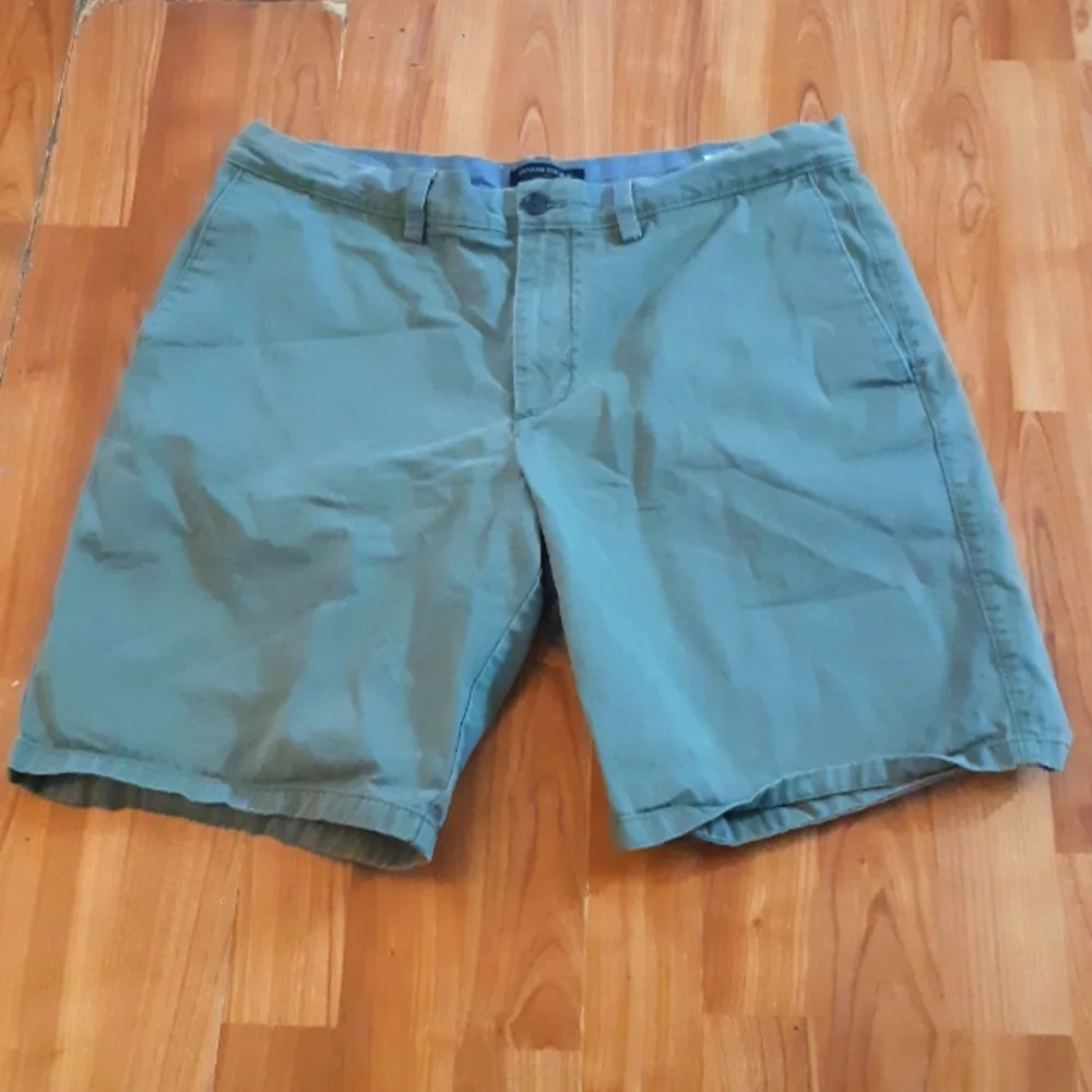 Mens Shorts Banana Republic AIDEN Green sz 35 b17